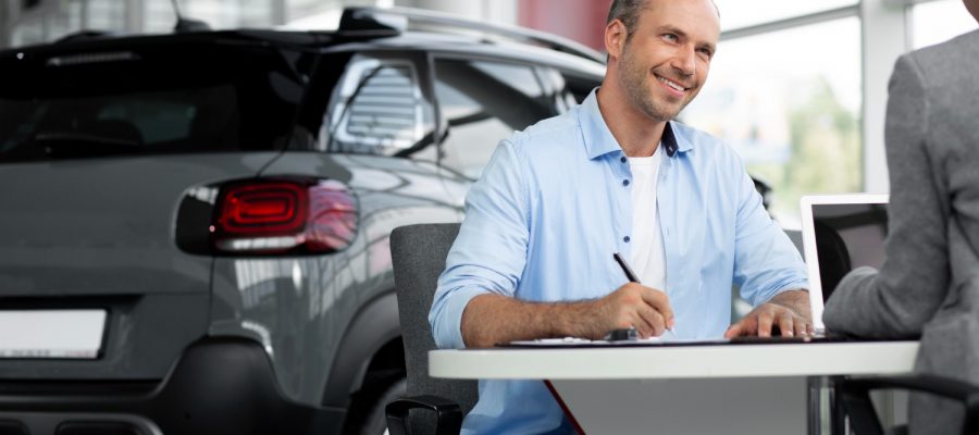 close-up-happy-customer-car-dealership close-up-happy-customer-car-dealership